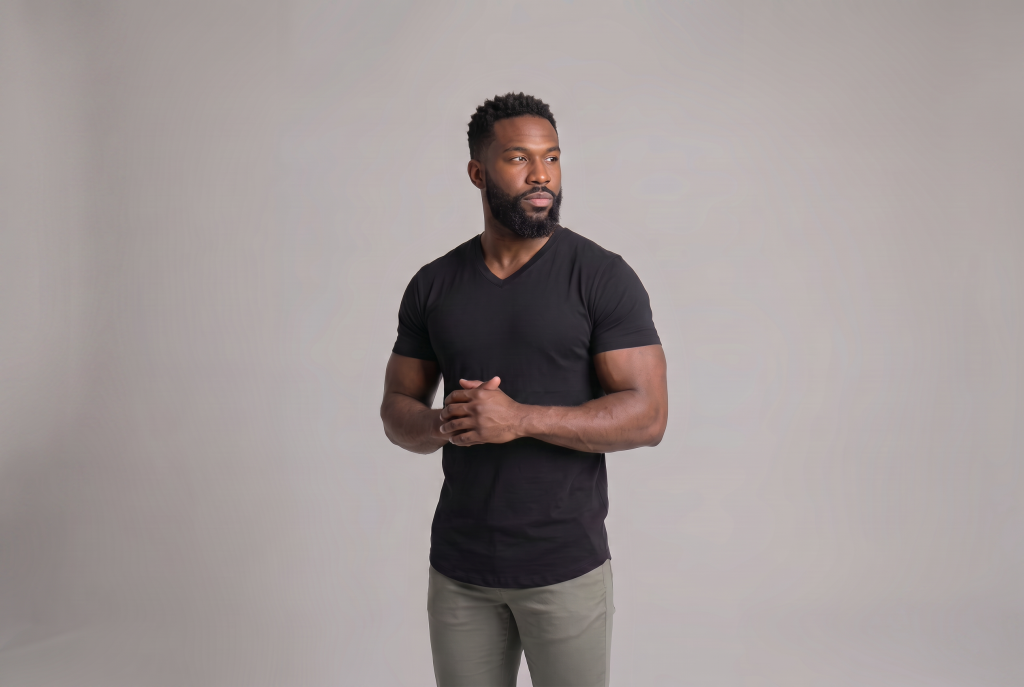 Muscle fit black v-neck for men